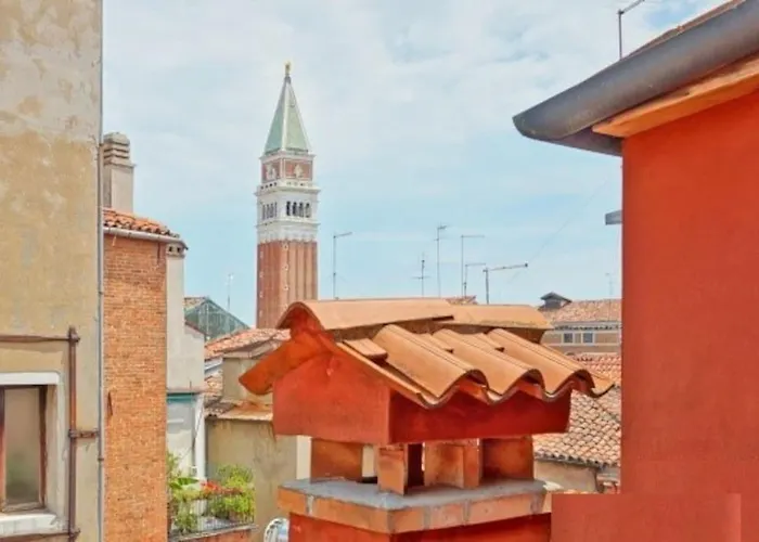 On The Roofs To Piazza San Marco - Venezia